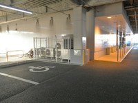 Medium_03　障害者駐車場